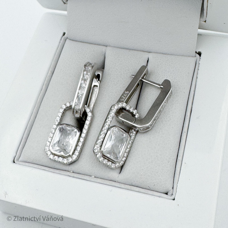 Stříbrné náušnice se zirkony